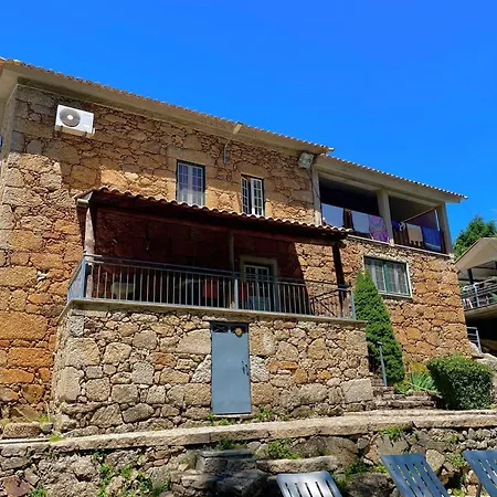 Çiftlik konaklama Quinta Do Moinho Turismo E Natureza Aldeia Vicosa